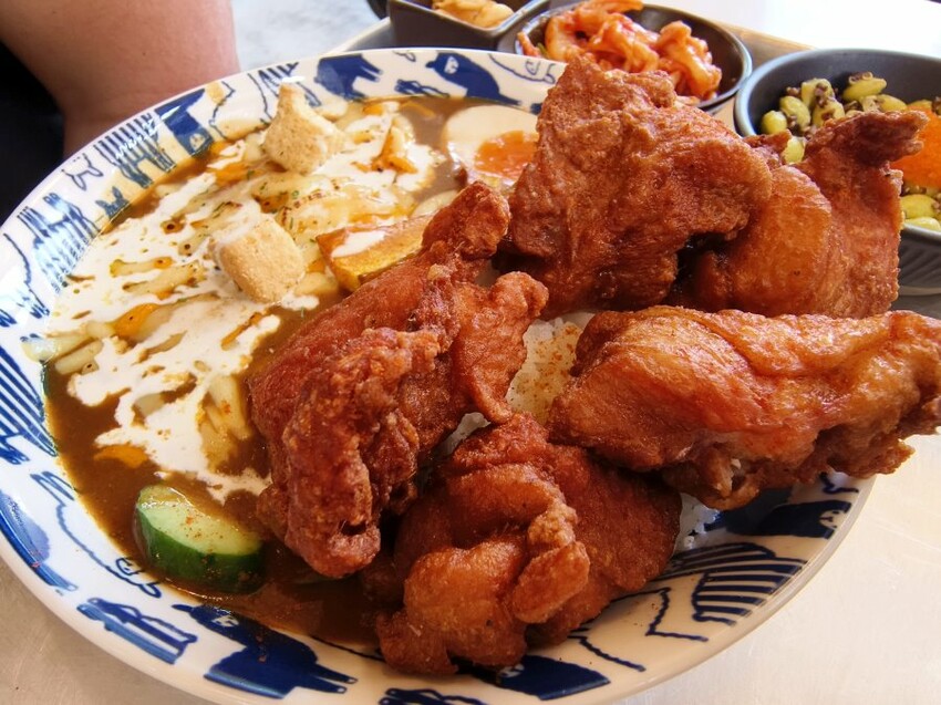 【埔里】山上山下咖哩飯．平日也排隊的超人氣咖哩飯!