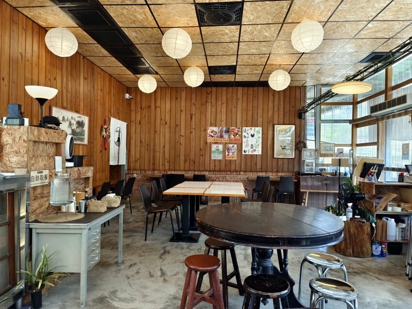 【埔里】山上山下咖哩飯．平日也排隊的超人氣咖哩飯!