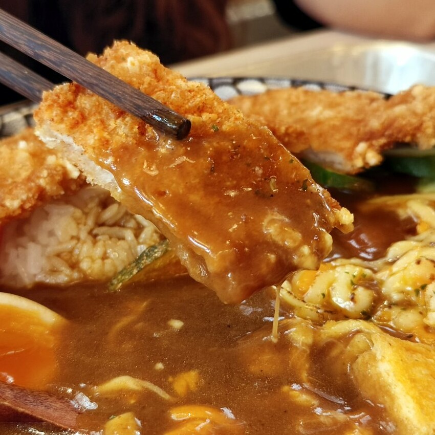 【埔里】山上山下咖哩飯．平日也排隊的超人氣咖哩飯!