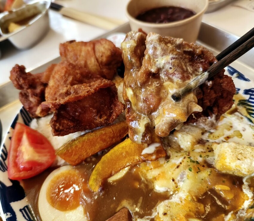 【埔里】山上山下咖哩飯．平日也排隊的超人氣咖哩飯!