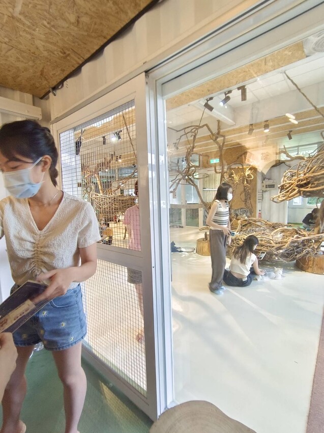 【新北.新店】貓谷餐廳。50隻貓咪坐鎮享受滿山滿谷的貓咪包圍美好感受。需提早一個月預約付訂金