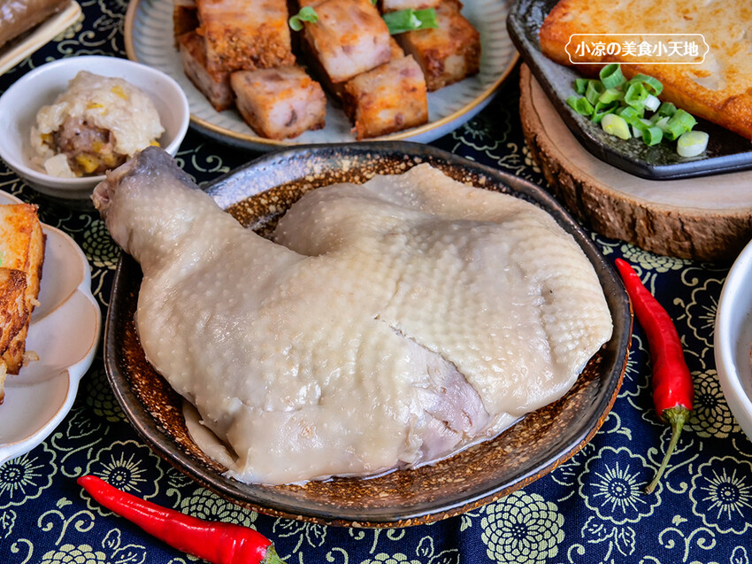 台中李記珍愛美食 | 古早味手作蘿蔔糕，純米漿製作，回購率超高的國民小吃。滷鴨翅、油雞、珍珠丸也很推呦。