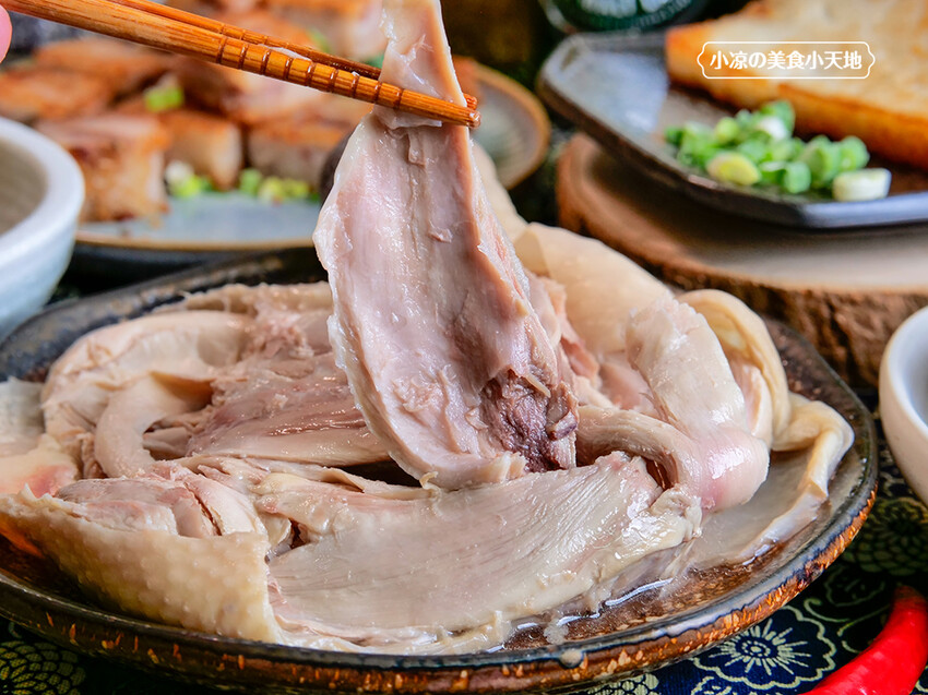 台中李記珍愛美食 | 古早味手作蘿蔔糕，純米漿製作，回購率超高的國民小吃。滷鴨翅、油雞、珍珠丸也很推呦。