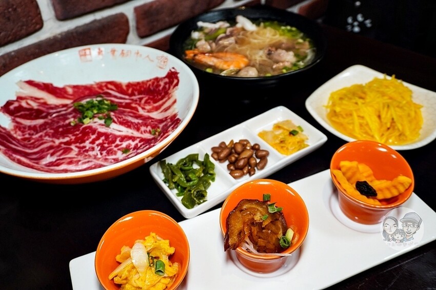 金門縣金城鎮金門必吃|良金牧場-和牛、酒糟牛一碗牛肉麵通通吃得到,熱湯現沖軟嫩好滋味,套餐還有霜淇淋爽爽吃
