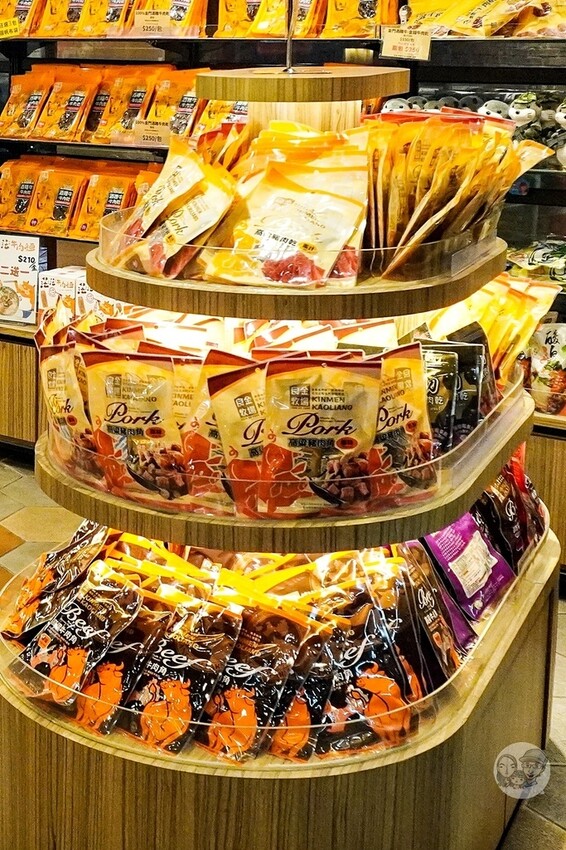 金門縣金城鎮金門必吃|良金牧場-和牛、酒糟牛一碗牛肉麵通通吃得到,熱湯現沖軟嫩好滋味,套餐還有霜淇淋爽爽吃