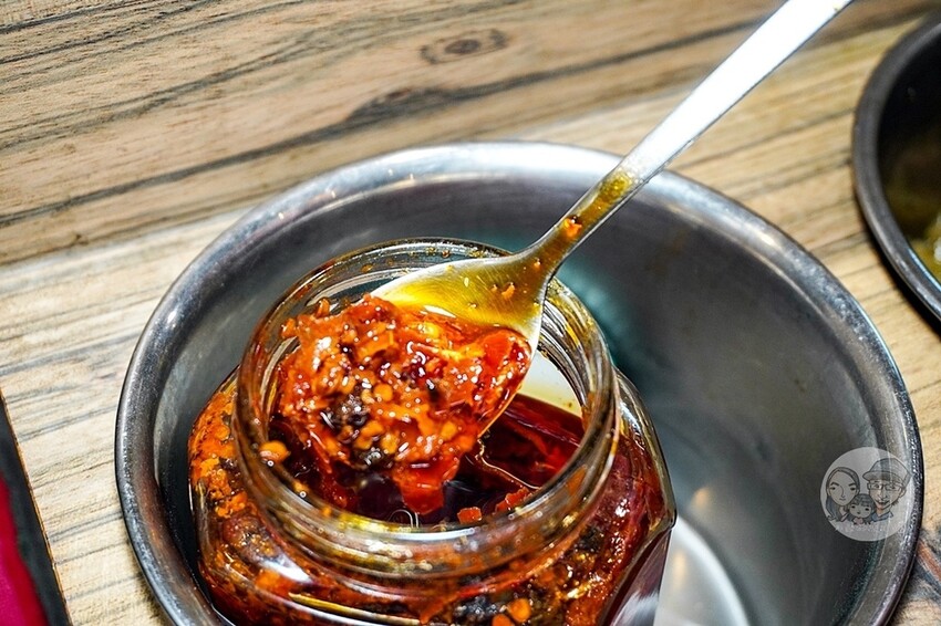 金門縣金城鎮金門必吃|良金牧場-和牛、酒糟牛一碗牛肉麵通通吃得到,熱湯現沖軟嫩好滋味,套餐還有霜淇淋爽爽吃