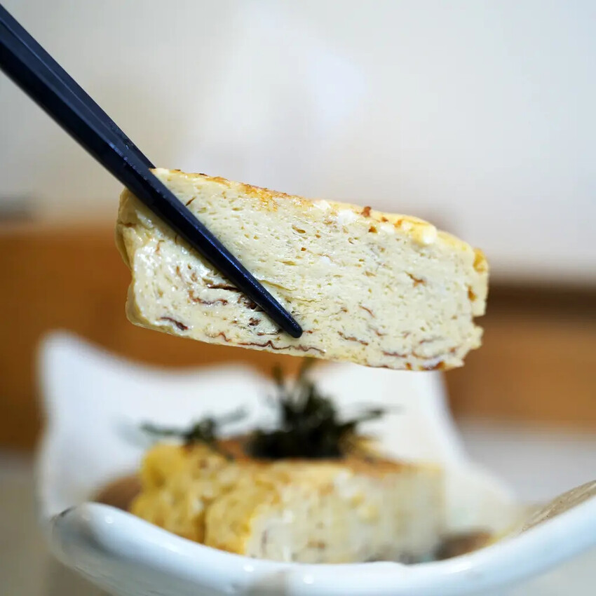 台南拉麵控看過來～超豐盛特盛豚骨拉麵、地獄麻辣叉燒乾拌麵，鶴