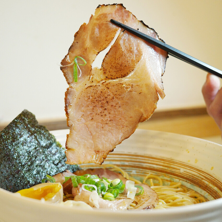 台南美食推薦│鶴昇町拉麵新驚喜│集點免費吃拉麵│新品老奶奶午