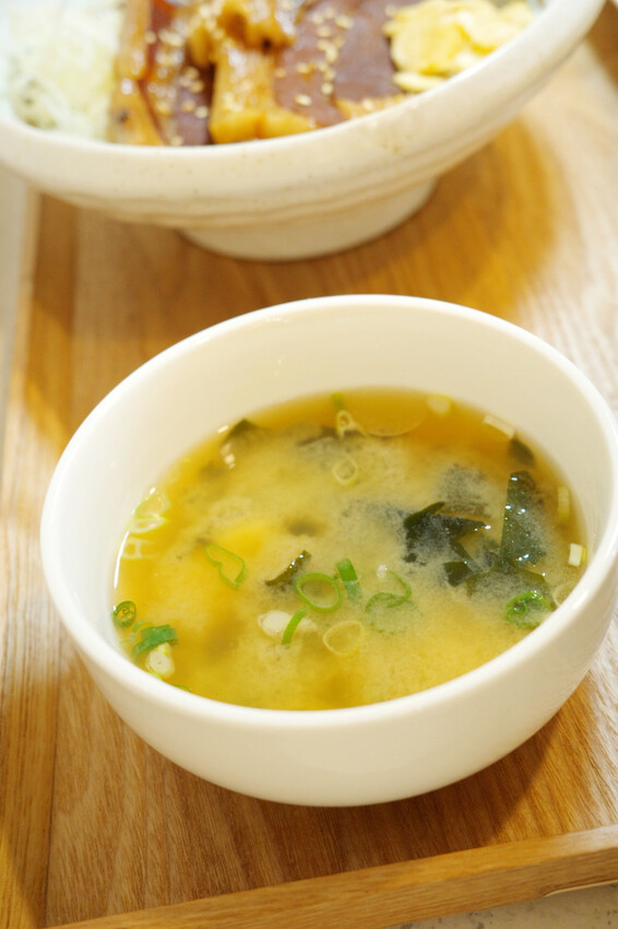 台南美食推薦│鶴昇町拉麵新驚喜│集點免費吃拉麵│新品老奶奶午