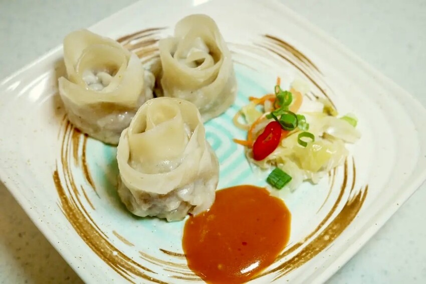 台南美食推薦│鶴昇町拉麵新驚喜│集點免費吃拉麵│新品老奶奶午