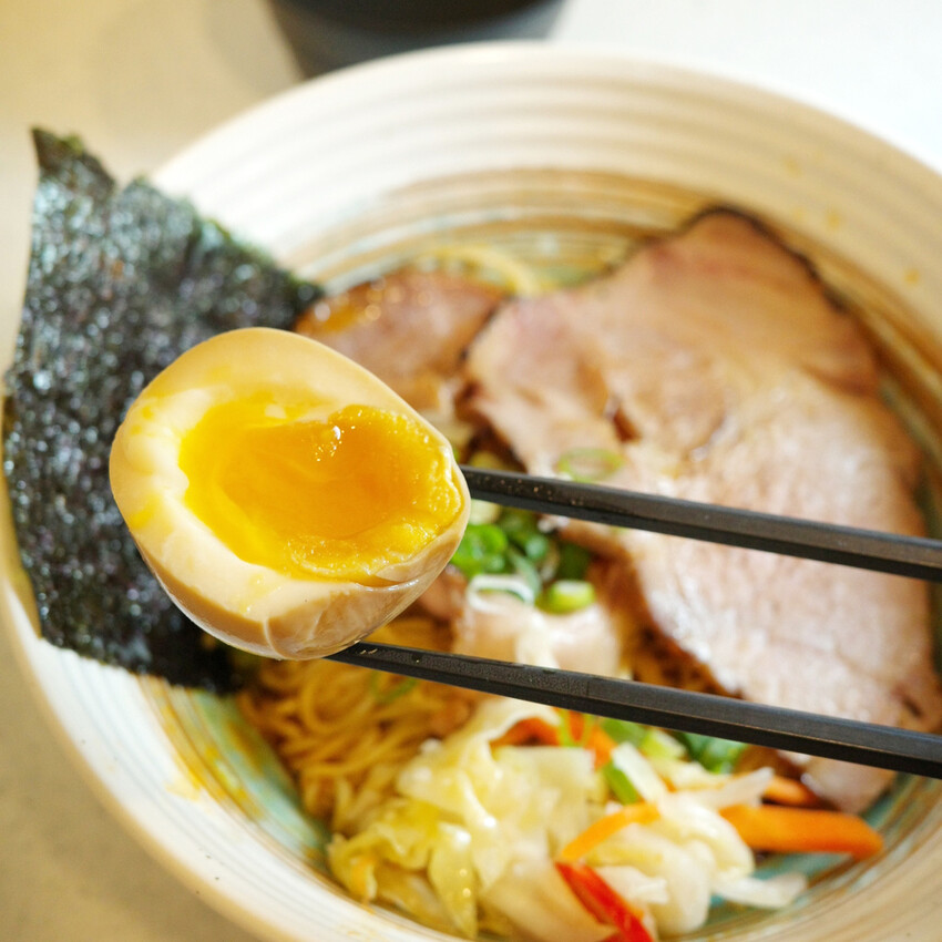 台南美食推薦│鶴昇町拉麵新驚喜│集點免費吃拉麵│新品老奶奶午