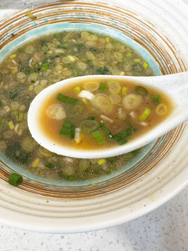永康拉麵探店：鶴昇町拉麵份量足！CP值超高！蔥控必吃蔥盛醬油