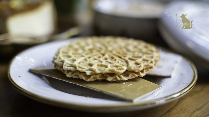 台中北屯｜甜點 愛莉兒甜點坊-老宅甜點開放內用，不能錯過《牽絲蕾絲餅 》好邪惡！