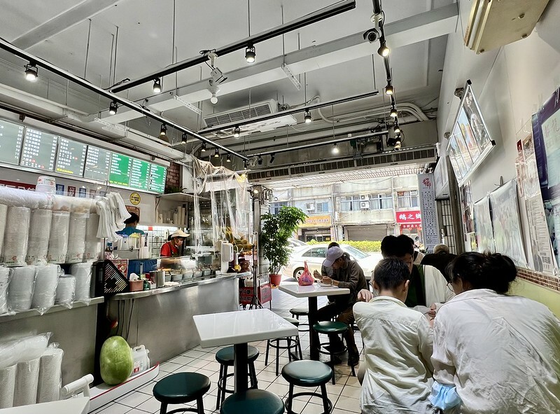 【台灣，台北市，萬華區】龍都冰果專業家（龍都冰果室），等百年老店開門，只為了一晚消暑的冰