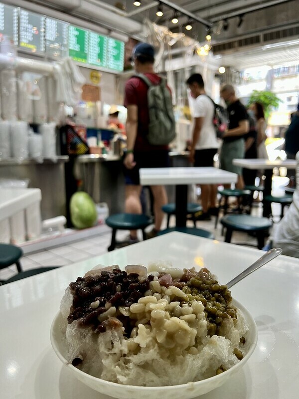 【台灣，台北市，萬華區】龍都冰果專業家（龍都冰果室），等百年老店開門，只為了一晚消暑的冰