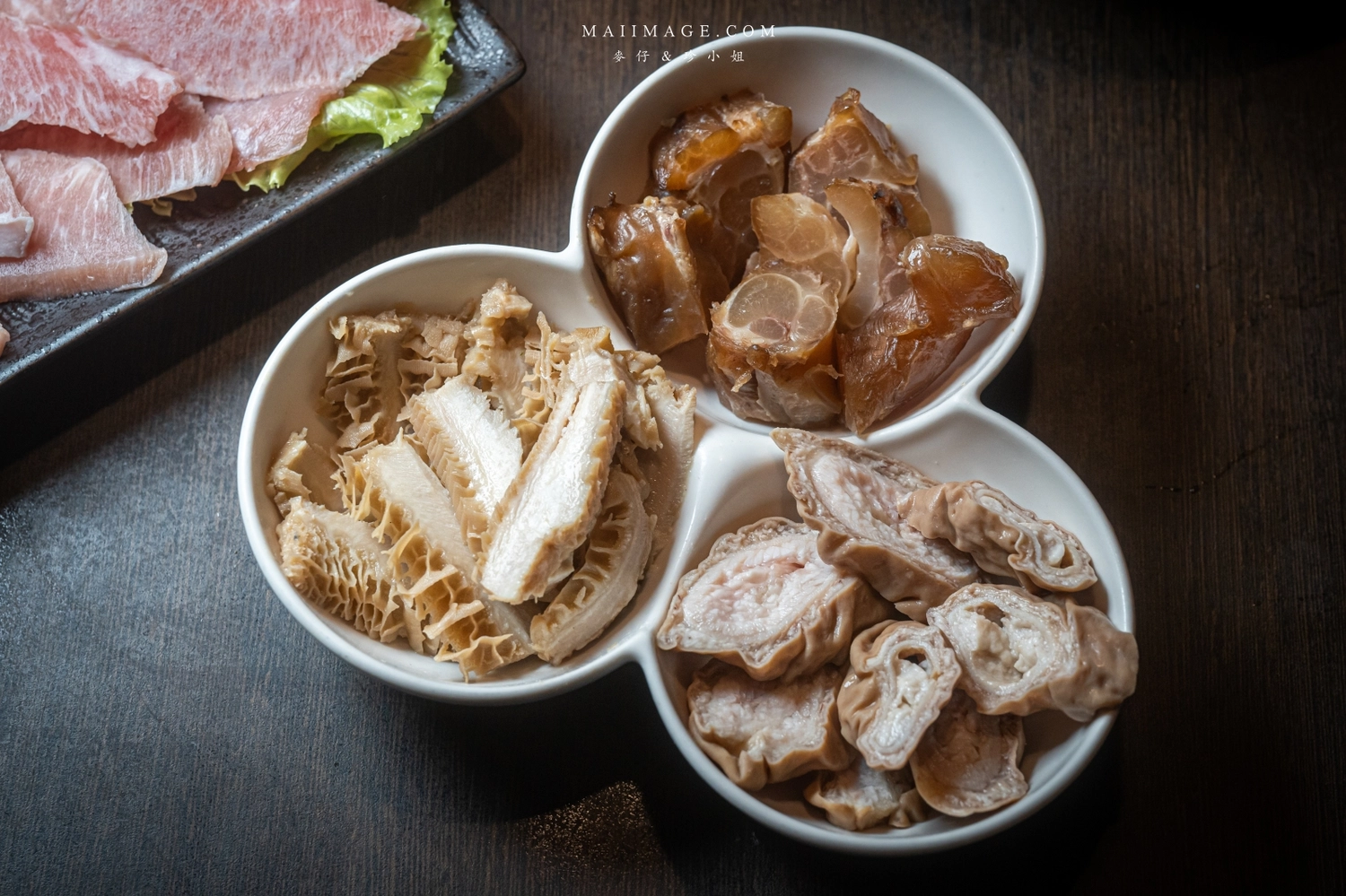 【三重美食】崔記麻辣鴛鴦｜原來就是之前的三重齊味麻辣鍋，滑嫩像布丁的鴨血老饕必點，內行都外帶回家大包