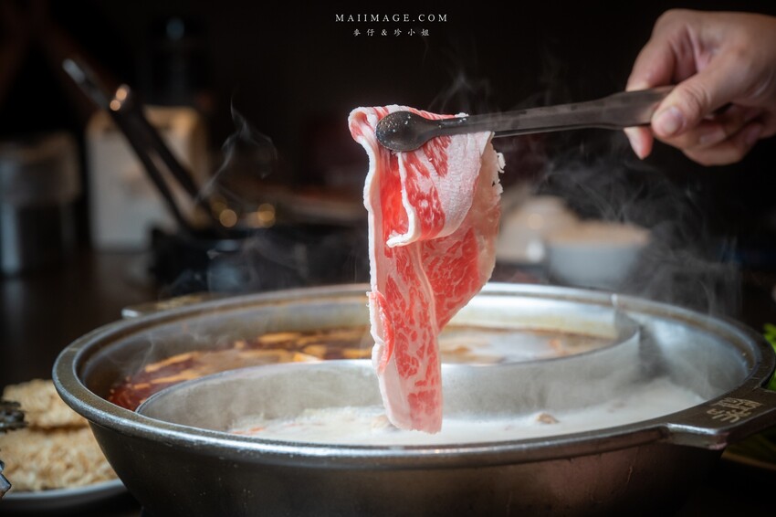 【三重美食】崔記麻辣鴛鴦|原來就是之前的三重齊味麻辣鍋,滑嫩像布丁的鴨血老饕必點,內行都外帶回家大包