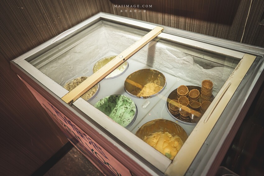 【三重美食】崔記麻辣鴛鴦|原來就是之前的三重齊味麻辣鍋,滑嫩像布丁的鴨血老饕必點,內行都外帶回家大包