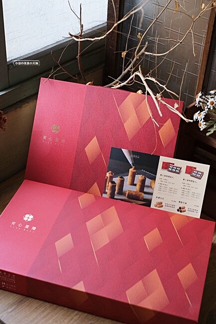 台中超狂爆餡蛋捲伴手禮║有魔性的蛋捲創下月銷10萬捲紀錄!!滿滿的內餡誰能抵擋,四種口味一次滿足,完封零食控的心!