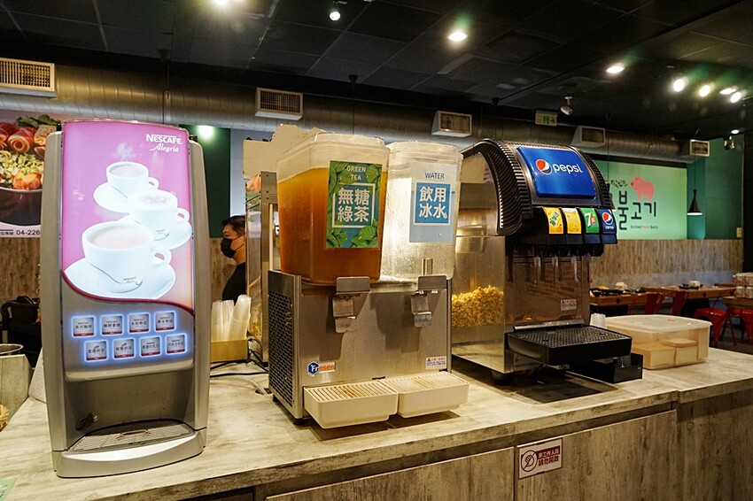 瘋狂牽絲！你來挑戰嗎？台中平價烤肉鍋物推新品！金磚起司部隊鍋、馬鈴薯豬骨湯，一個人來也可以吃道地韓餐！