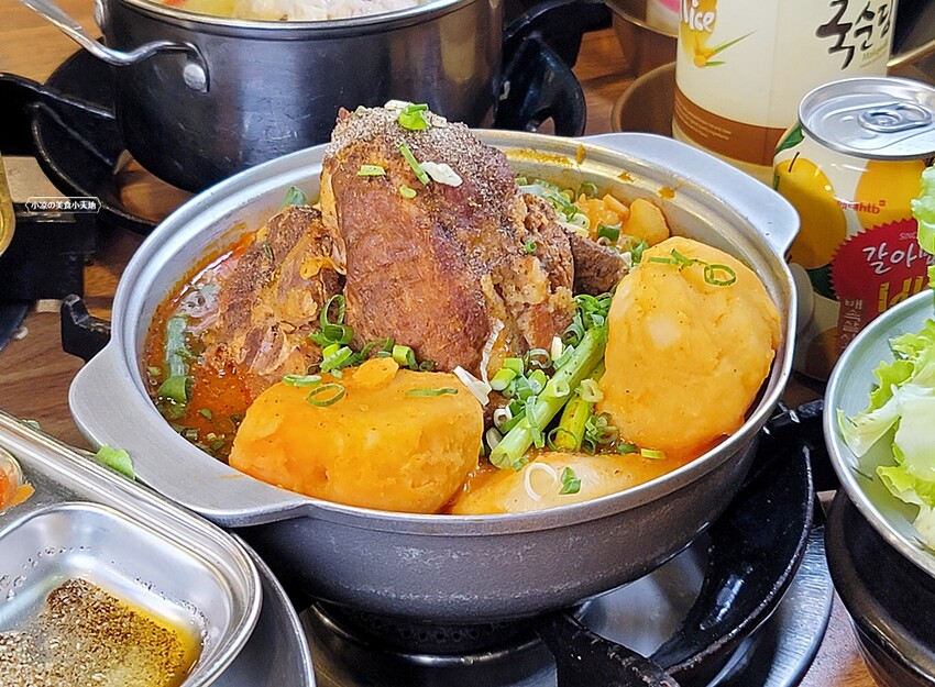 瘋狂牽絲！你來挑戰嗎？台中平價烤肉鍋物推新品！金磚起司部隊鍋、馬鈴薯豬骨湯，一個人來也可以吃道地韓餐！