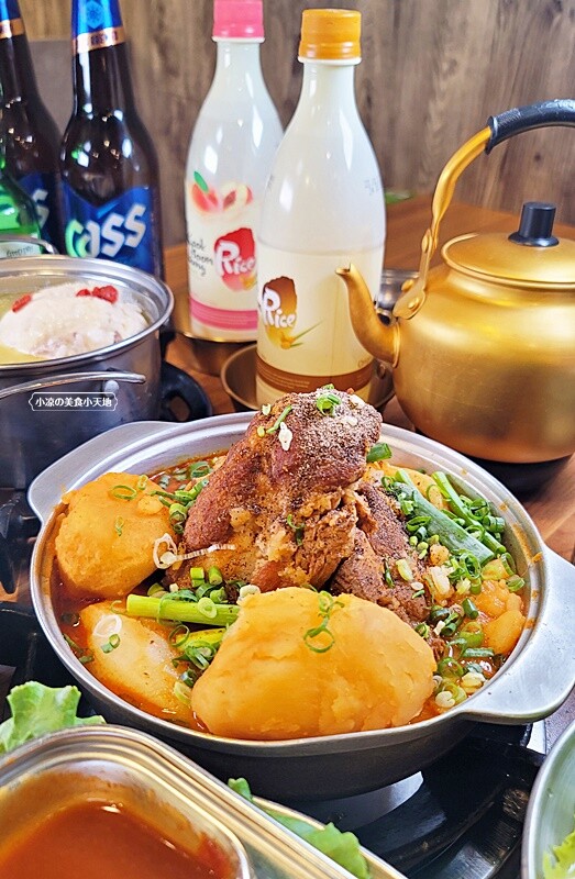 瘋狂牽絲！你來挑戰嗎？台中平價烤肉鍋物推新品！金磚起司部隊鍋、馬鈴薯豬骨湯，一個人來也可以吃道地韓餐！