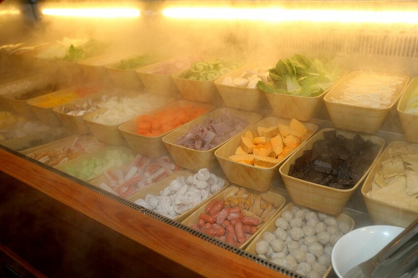 台中市南區CP值爆表！鮮蔬鍋料自助百匯吃到飽 只要250元起｜肉部長韓式平價烤肉鍋物-高工店(台中南區)