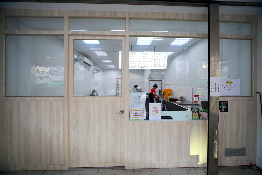 IMG_0690.JPG IMG_0690.JPG