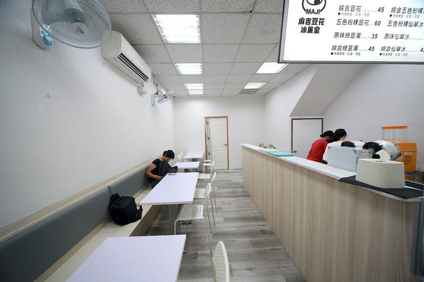 IMG_0695.JPG IMG_0695.JPG