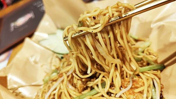 【台北信義區美食】polam kopitiam馬來麵｜專賣大馬各大麵食有炒泡麵推薦亞參叻沙