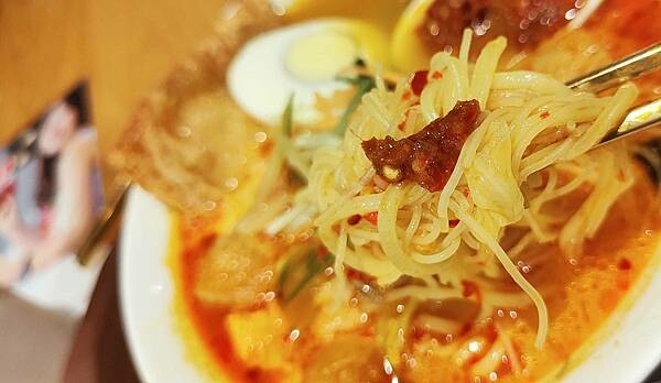 【台北信義區美食】polam kopitiam馬來麵｜專賣大馬各大麵食有炒泡麵推薦亞參叻沙