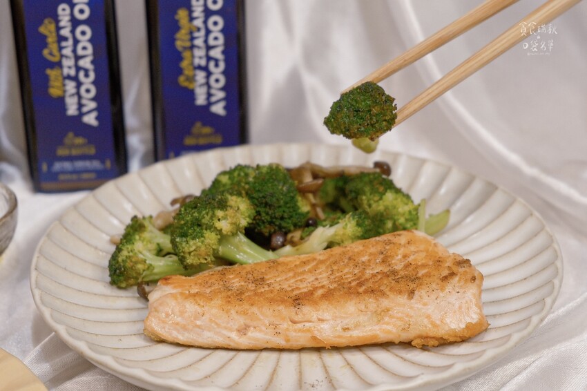 宅配美食|一瓶含有20顆酪梨,香蒜、萊姆風味炒菜、油煎超萬用 宅配美食|一瓶含有20顆酪梨,香蒜、萊姆風味炒菜、油煎超萬用