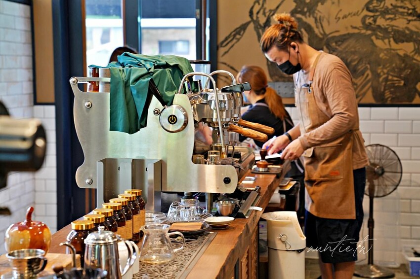 【新北】金山｜猿咖啡，一週營業兩天，陽金公路旁隱密咖啡廳