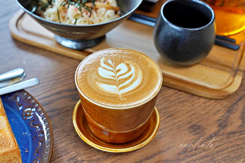 【新北】金山｜猿咖啡，一週營業兩天，陽金公路旁隱密咖啡廳