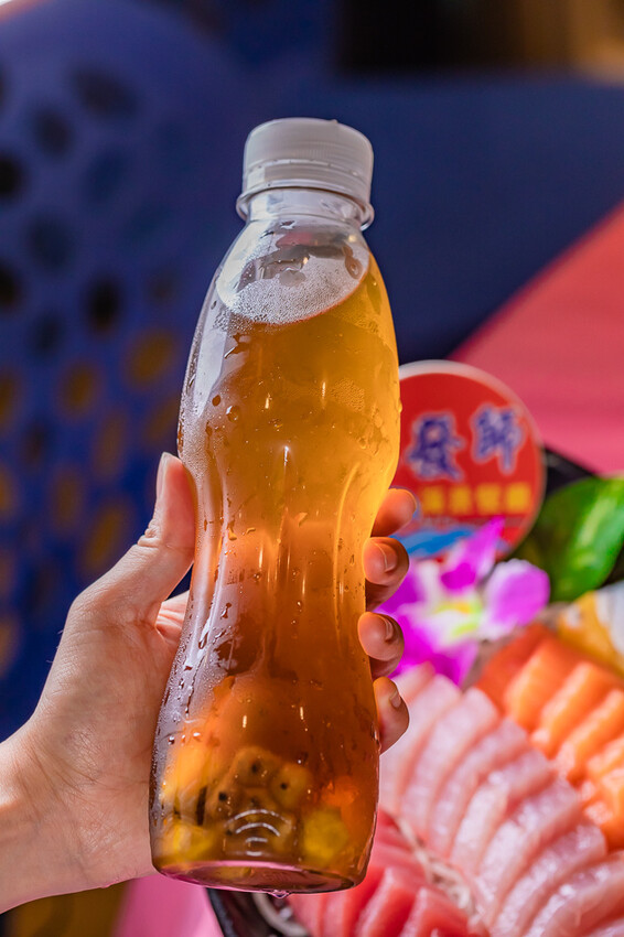 墾丁美食 – 亞發師海產 x 回訪N次的超高CP值海產餐廳 無敵海景漁港餐廳 一片5元的新鮮生魚片 平價熱炒高級