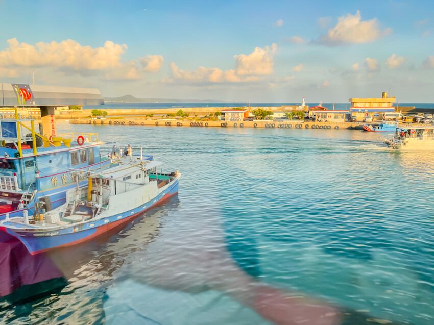 墾丁美食 – 亞發師海產 x 回訪N次的超高CP值海產餐廳 無敵海景漁港餐廳 一片5元的新鮮生魚片 平價熱炒高級