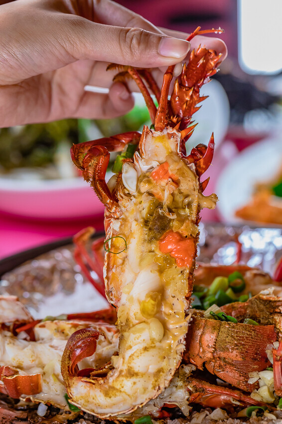 墾丁美食 – 亞發師海產 x 回訪N次的超高CP值海產餐廳 無敵海景漁港餐廳 一片5元的新鮮生魚片 平價熱炒高級