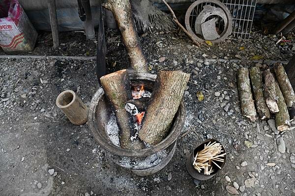 台東隱藏版牛肉麵【龍過脈貨櫃牛肉麵】隱藏在山林間的美味飄香~能不能吃的到還得看人品!※台東在地美食