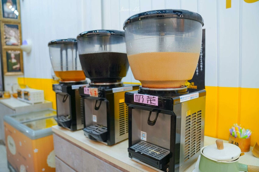 【台中太平│美食】19House炙燒牛排太平店。高CP值牛排吃到飽，超豐盛自助區，麻辣豆腐鴨血、爆米花、冰淇淋