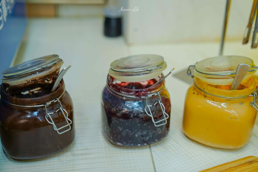 【台中太平│美食】19House炙燒牛排太平店。高CP值牛排吃到飽，超豐盛自助區，麻辣豆腐鴨血、爆米花、冰淇淋