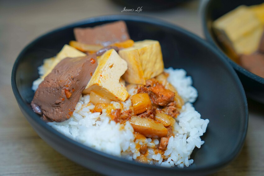 【台中太平│美食】19House炙燒牛排太平店。高CP值牛排吃到飽，超豐盛自助區，麻辣豆腐鴨血、爆米花、冰淇淋