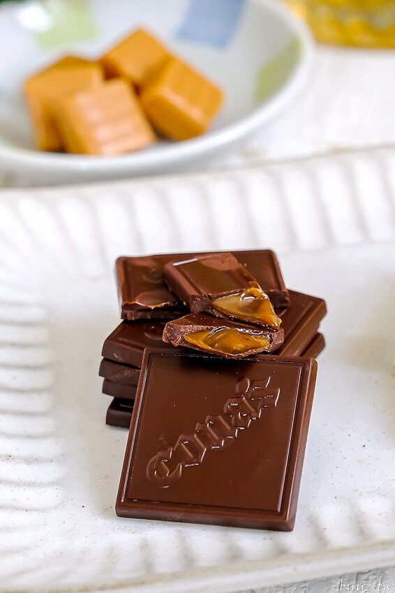 星座巧克力夢幻璀璨禮盒，知名妮娜巧克力設新櫃，金牌乾果巧克力酸甜好滋味，超薄巧克力爆漿新奇口感！