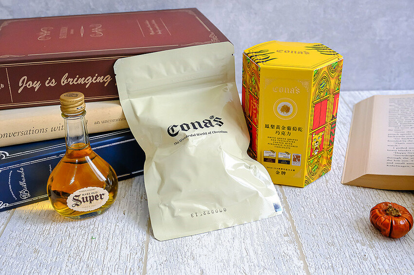 星座巧克力夢幻璀璨禮盒，知名妮娜巧克力設新櫃，金牌乾果巧克力酸甜好滋味，超薄巧克力爆漿新奇口感！