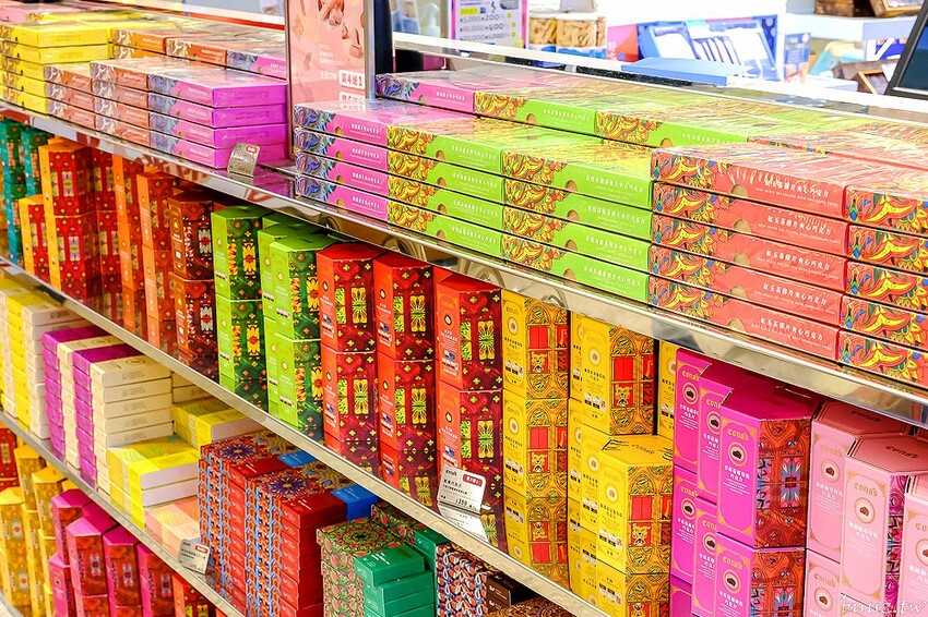 星座巧克力夢幻璀璨禮盒，知名妮娜巧克力設新櫃，金牌乾果巧克力酸甜好滋味，超薄巧克力爆漿新奇口感！