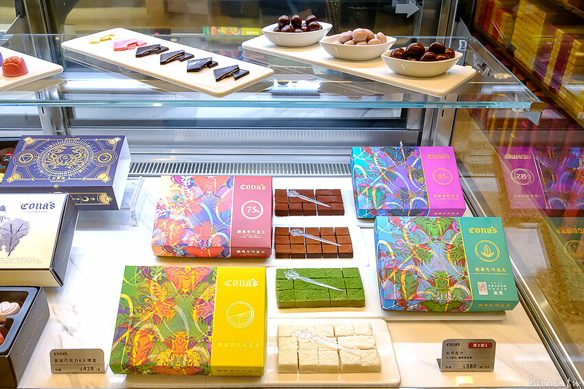 星座巧克力夢幻璀璨禮盒，知名妮娜巧克力設新櫃，金牌乾果巧克力酸甜好滋味，超薄巧克力爆漿新奇口感！