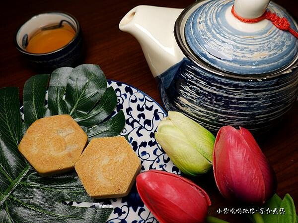 南島豐紅-紅豆雪綿酥  (12).jpg