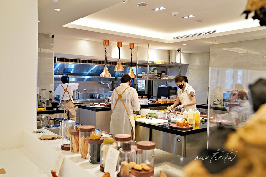 【台北】市政府站|The Seedin Lab,麵包根本藝術品來著,五感餐食體驗,不定期更換主題的美食藝廊