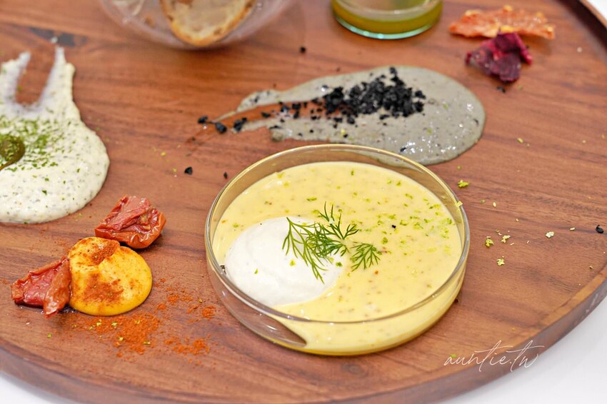 【台北】市政府站|The Seedin Lab,麵包根本藝術品來著,五感餐食體驗,不定期更換主題的美食藝廊