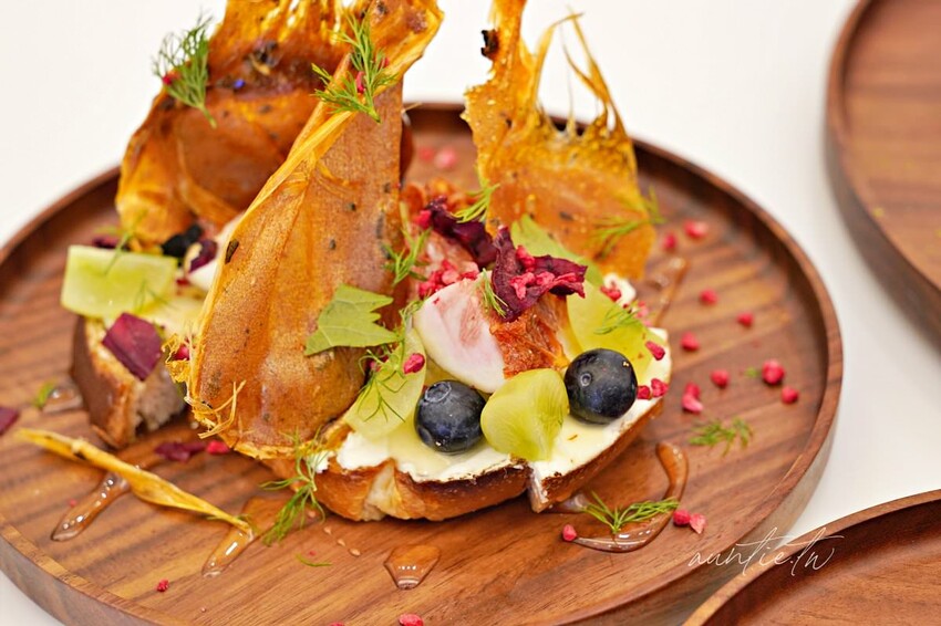 【台北】市政府站|The Seedin Lab,麵包根本藝術品來著,五感餐食體驗,不定期更換主題的美食藝廊