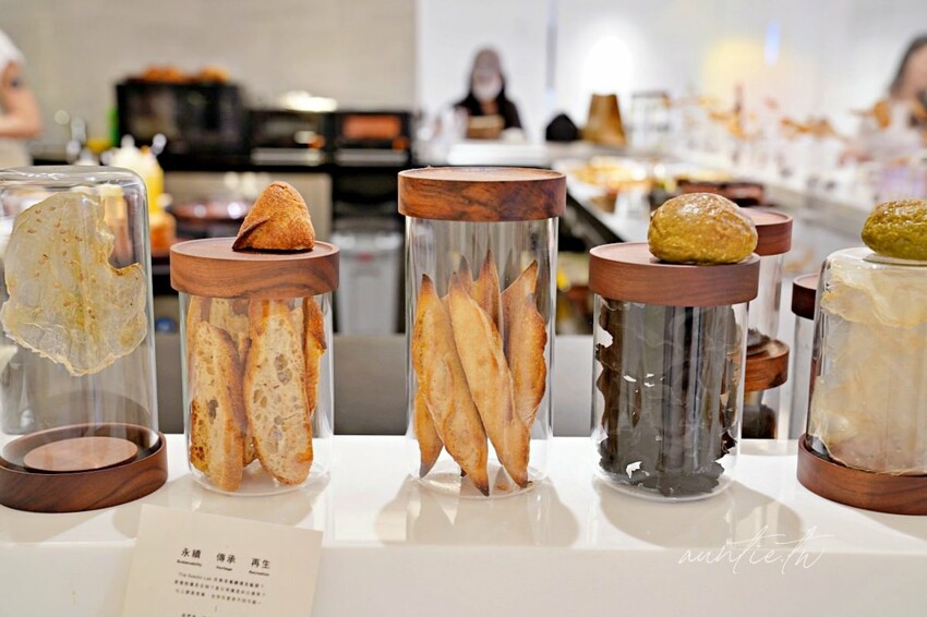 【台北】市政府站|The Seedin Lab,麵包根本藝術品來著,五感餐食體驗,不定期更換主題的美食藝廊